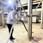 جارو کردن خاک